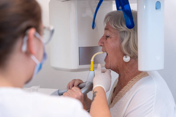 Best Weekend Emergency Dentist in Valle Vista, CA
